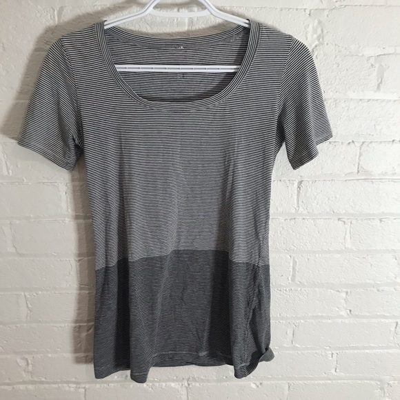 Lululemon Striped Scoop Neck T-Shirt Sz 4 - Picture 1 of 4